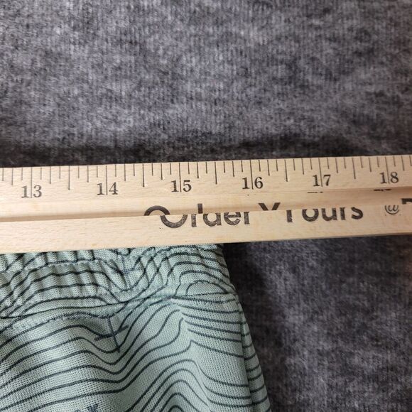 Nike Air Max All Over Print Men's Size L Shorts Grey Black DO7243-013 - Picture 7 of 10